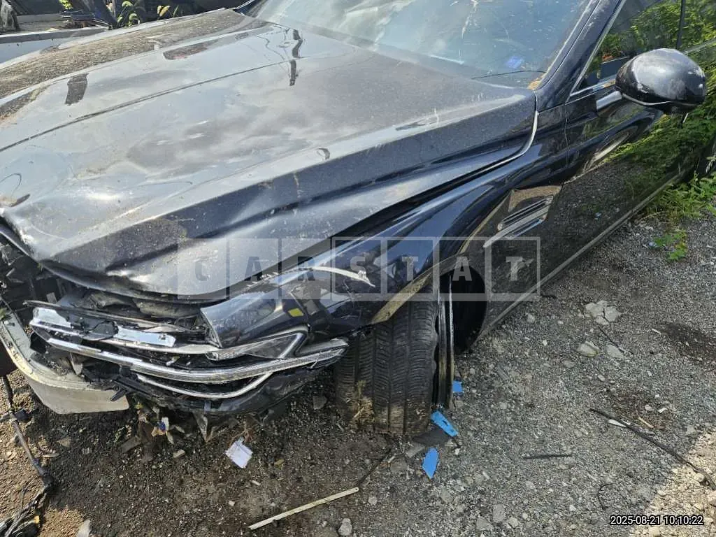 Photo 2 of 15: 2019 Genesis G90 3.8 — Korean insurance auction