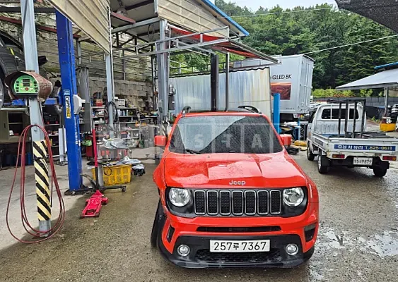 Photo 2 of 10: 2020 Jeep Zip Renegade 2.4 FWD — Korean insurance auction