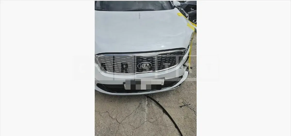 Photo 2 of 18: 2018 Kia Sorento 2.2 — Korean insurance auction
