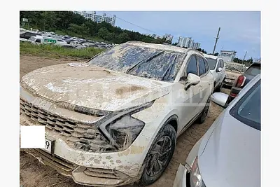 Photo 1 of 4: 2022 Kia Sportage, VIN KNAPV81GBNK003007 — Korean insurance auction