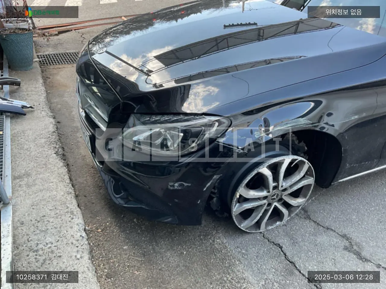 Photo 2 of 19: 2016 Mercedes-Benz C220 d 4Matic, VIN WDDWF0FB7GF288680 — Korean insurance auction