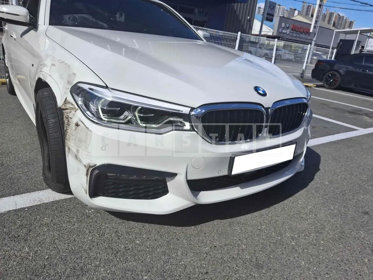 Photo 2 of 33: 2018 BMW 530i xDrive, VIN WBAJD9103JWC82127 — Korean insurance auction