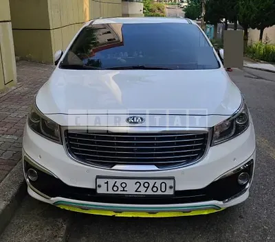 Photo 1 of 4: 2015 Kia Carnival 9 Seater — Korean insurance auction