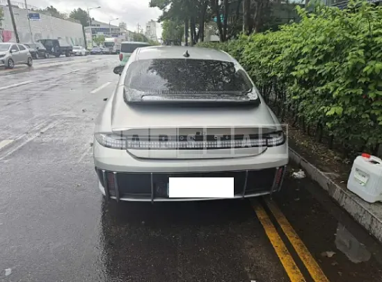 Photo 2 of 18: 2023 Hyundai IONIQ 6 — Korean insurance auction