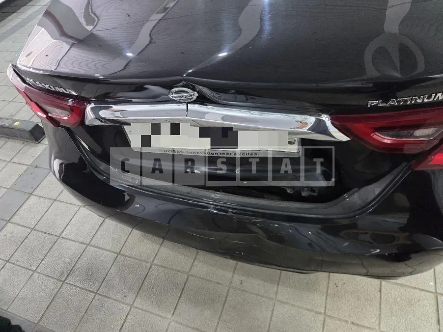Photo 2 of 11: 2016 Nissan Maxima — Korean insurance auction