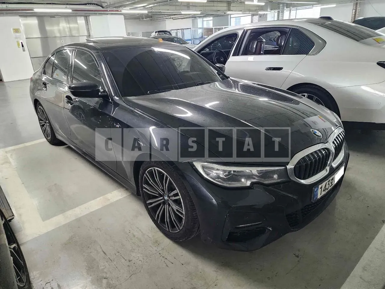 Photo 2 of 24: 2021 BMW 320i, VIN WBA5X5108NFL91333 — Korean insurance auction