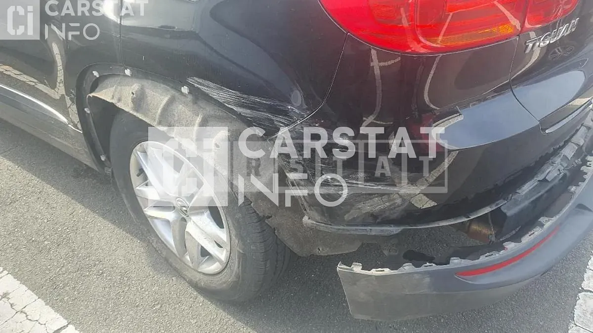 Photo 2 of 17: 2014 Volkswagen Tiguan 2.0 TDI Blue Motion — Korean insurance auction