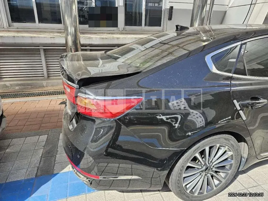 Photo 2 of 13: 2017 Kia K7 Diesel — Korean insurance auction