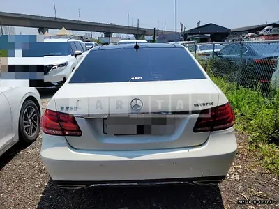 Photo 1 of 35: 2015 Mercedes-Benz E250 BlueTec 4Matic, VIN WDDHF9HBXGB272524 — Korean insurance auction