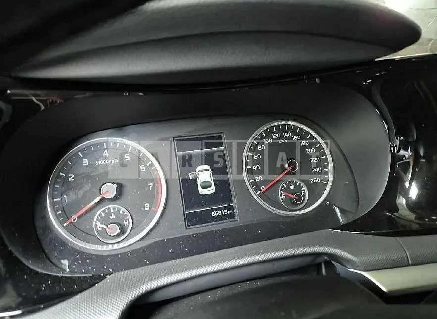 Photo 2 of 21: 2020 Kia K5 — Korean insurance auction