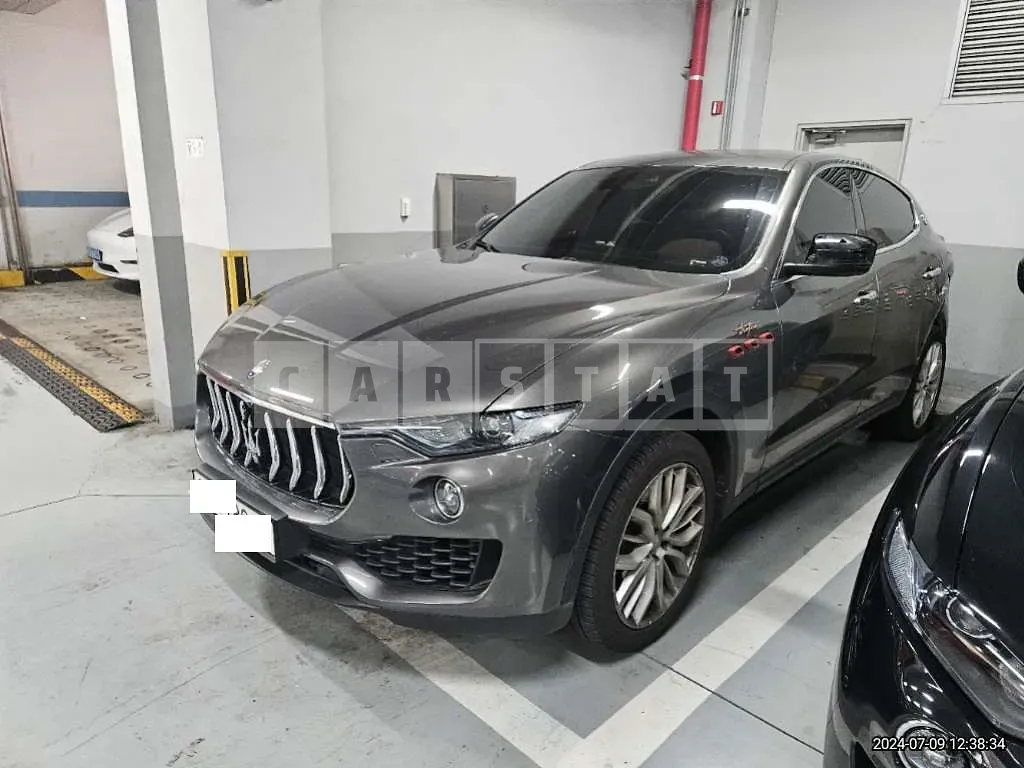 Photo 2 of 26: 2018 Maserati Levante — Korean insurance auction