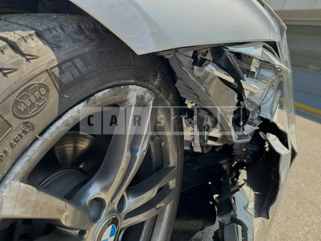 Photo 2 of 9: 2018 BMW 320d, VIN WBA8C510XJA075190 — Korean insurance auction