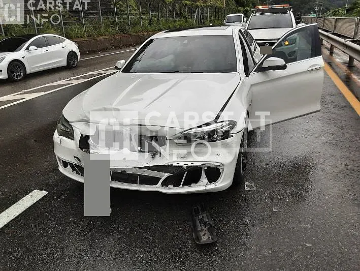 Photo 2 of 14: 2014 BMW 520d — Korean insurance auction