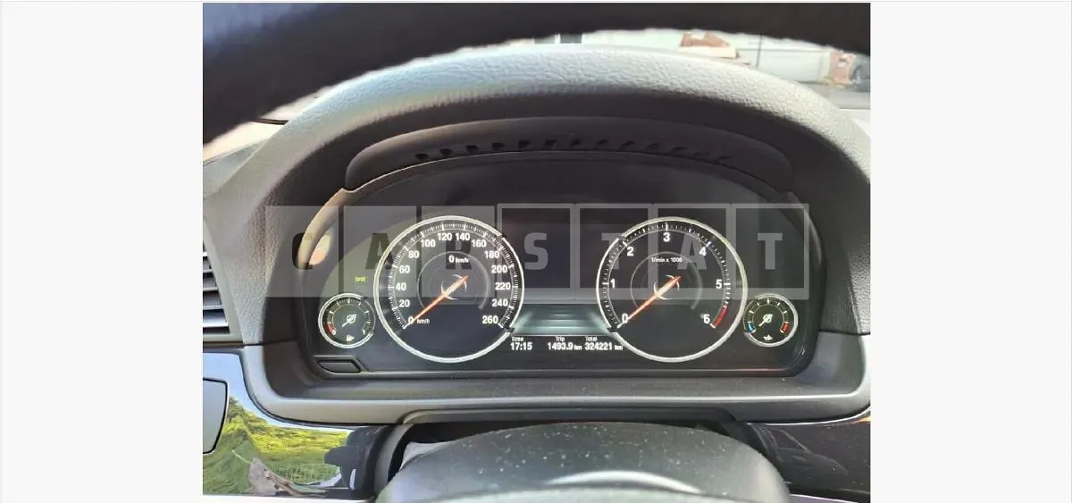 Photo 2 of 9: 2015 BMW 520d xDrive — Korean insurance auction