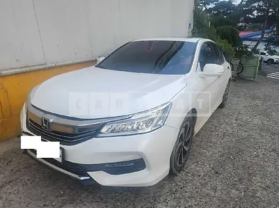 Photo 1 of 28: 2017 Honda Accord 2.4 — Korean insurance auction