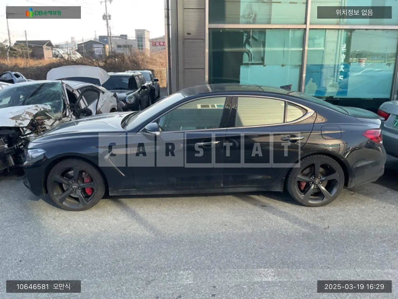 Photo 2 of 13: 2018 Genesis G70, VIN KMTG341ABJU013991 — Korean insurance auction