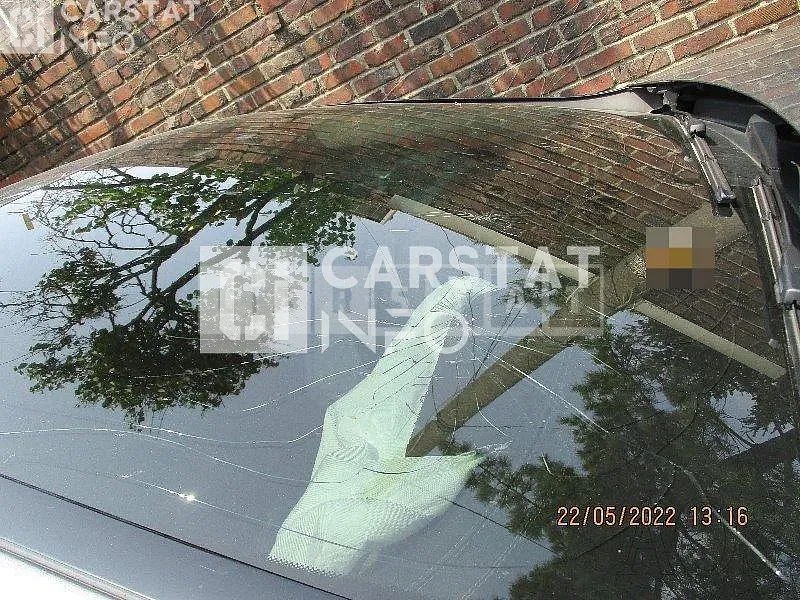 Photo 2 of 25: 2018 Mercedes-Benz E300 4Matic, VIN WDDZF4KB2JA468227 — Korean insurance auction