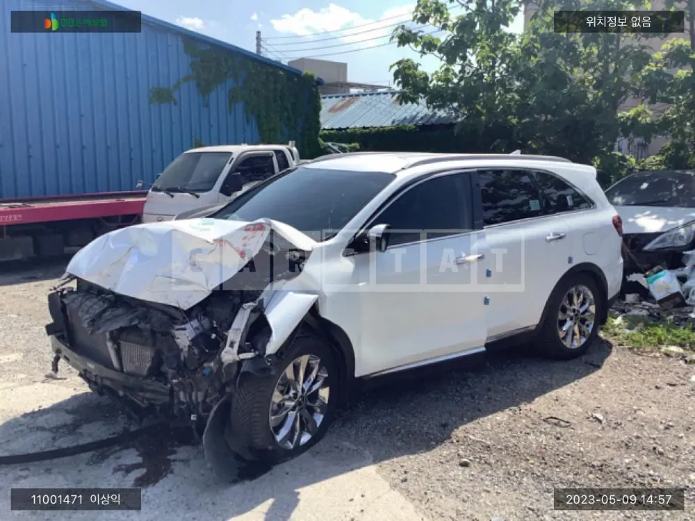 Photo 2 of 19: 2018 Kia Sorento /Sorrento, VIN KNAPG81ADKA509250 — Korean insurance auction