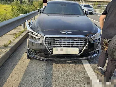 Photo 1 of 20: 2016 Genesis EQ900 3.3T — Korean insurance auction