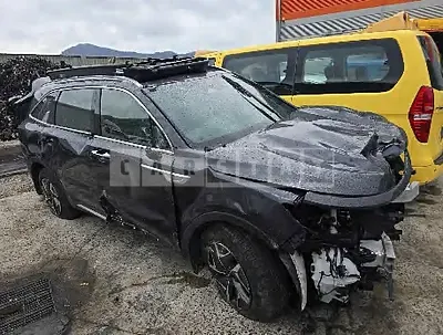 Photo 1 of 26: 2023 Kia Sorento — Korean insurance auction