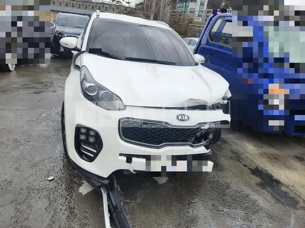 Photo 2 of 4: 2016 Kia Sportage 1.7 Diesel, VIN KNAP6815GGK145207 — Korean insurance auction