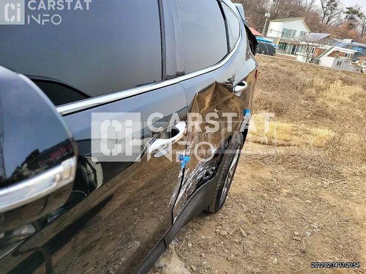 Photo 2 of 12: 2015 Hyundai Santa Fe 2.0, VIN KMHSW81UBGU559914 — Korean insurance auction