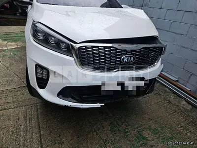 Photo 1 of 11: 2018 Kia Sorento — Korean insurance auction