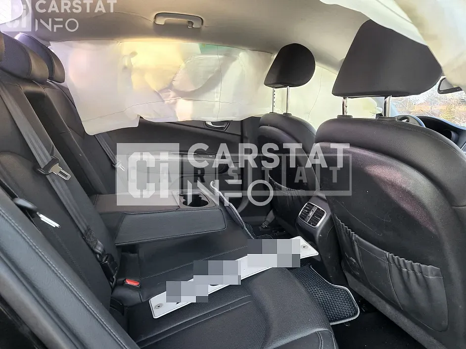 Photo 2 of 5: 2017 Kia K5 2.0(LPI) — Korean insurance auction