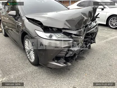 Photo 1 of 14: 2020 Toyota Camry Hybrid, VIN JTNB21HK2L3071231 — Korean insurance auction