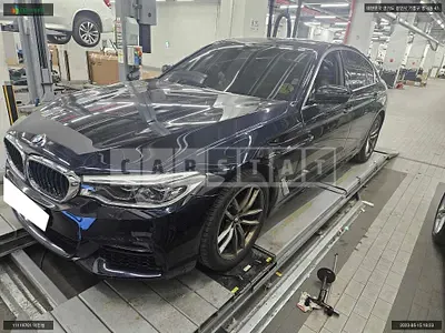 Photo 1 of 10: 2018 BMW 520d xDrive, VIN WBAJC5106JWE54551 — Korean insurance auction