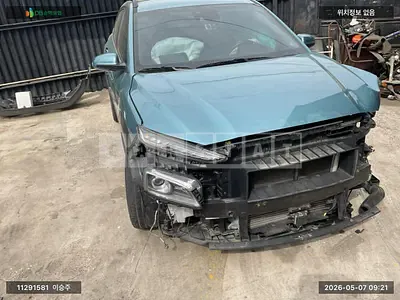 Photo 1 of 11: 2018 Hyundai Kona, VIN KMHK4815GJU152653 — Korean insurance auction