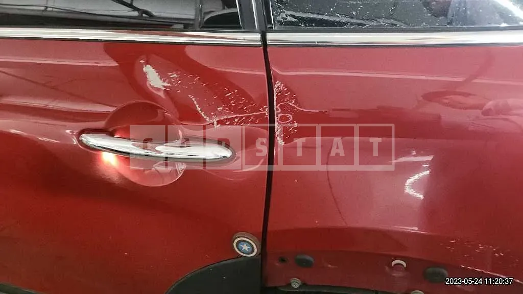 Photo 2 of 48: 2018 MINI Cooper D Five-Door, VIN WMWXV3105JTE92511 — Korean insurance auction
