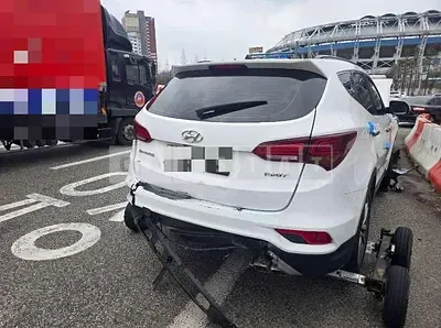 Photo 1 of 8: 2015 Hyundai Santa Fe DM — Korean insurance auction