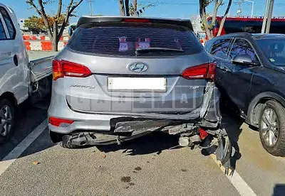 Photo 1 of 6: 2018 Hyundai Santa Fe, VIN KMHSW81UBJU776469 — Korean insurance auction