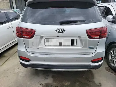 Photo 1 of 12: 2019 Kia Sorento 2.2 (4WD) — Korean insurance auction
