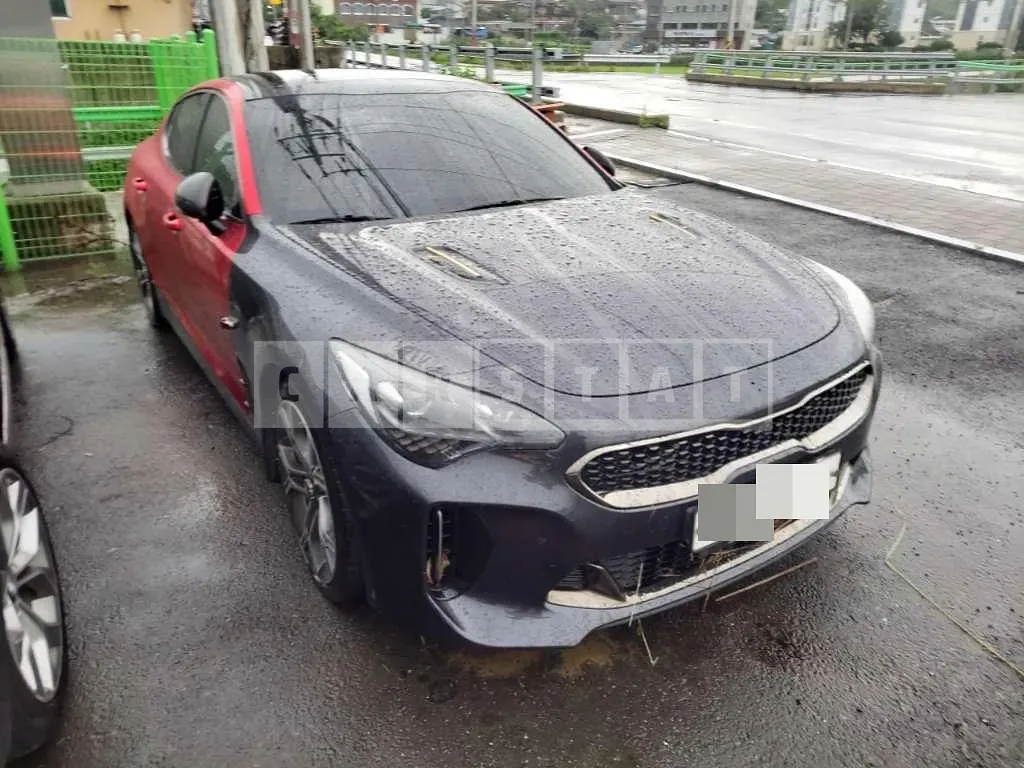Photo 2 of 31: 2017 Kia Stinger 3.3 AWD — Korean insurance auction