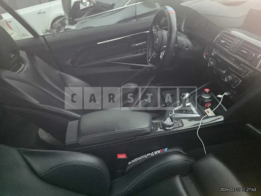 Photo 2 of 14: 2018 BMW M4 Convertible Competition — Korean insurance auction