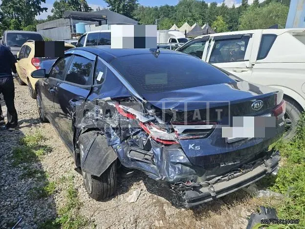 Photo 2 of 24: 2018 Kia K5 1.7 — Korean insurance auction