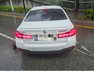 Photo 1 of 10: 2021 BMW M550i xDrive — Korean insurance auction