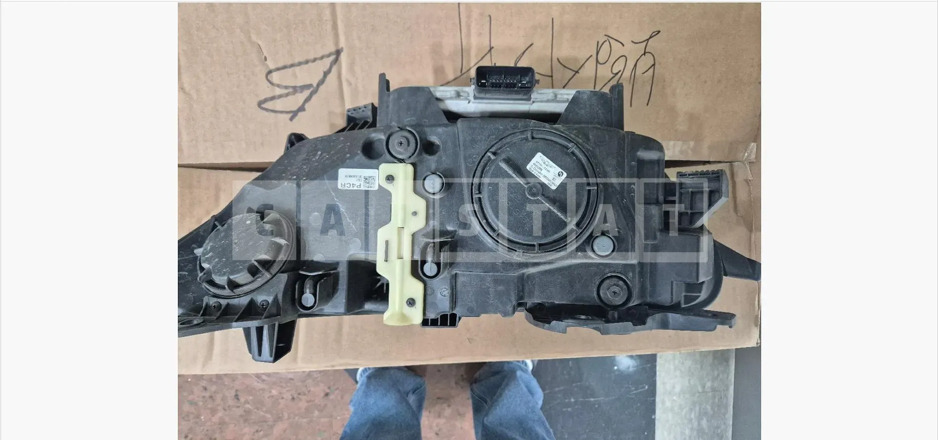 Photo 2 of 7: 2022 Genesis (parts) G90 3.5T Headlamp — Korean insurance auction