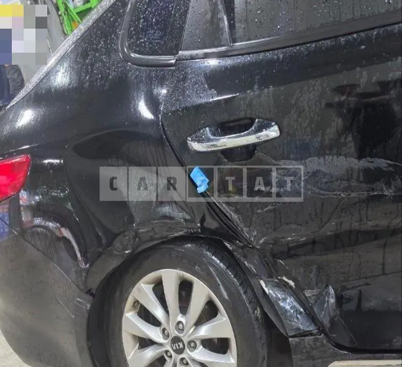 Photo 2 of 18: 2015 Kia K5 — Korean insurance auction