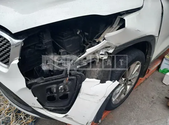 Photo 2 of 33: 2016 Kia Sorento, VIN KNAPH81ABGA200193 — Korean insurance auction