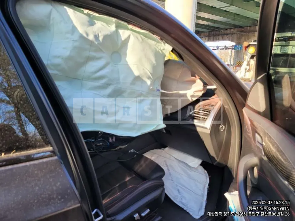 Photo 2 of 11: 2022 BMW X3 M40i — Korean insurance auction