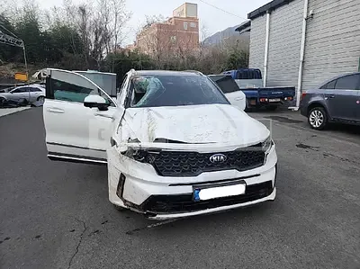 Photo 1 of 27: 2021 Kia Sorento, VIN KNARF81FGMA070589 — Korean insurance auction