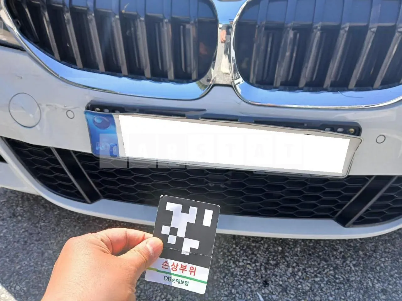Photo 2 of 14: 2022 BMW 320i, VIN WBA5X5107NFL94255 — Korean insurance auction