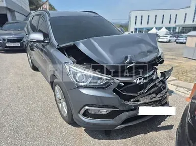 Photo 1 of 7: 2018 Hyundai Santa Fe, VIN KMHSW81UBJU784655 — Korean insurance auction