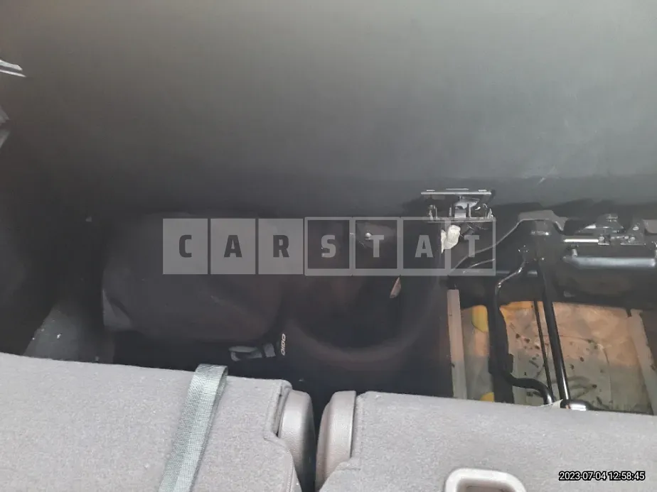 Photo 2 of 13: 2018 Honda Odyssey, VIN 5KBRL6880JB600423 — Korean insurance auction