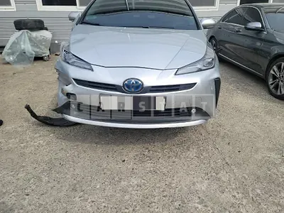 Photo 1 of 13: 2020 Toyota Prius 2WD, VIN JTDKARFU4L3123095 — Korean insurance auction