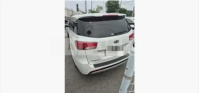 Photo 1 of 63: 2017 Kia Carnivals — Korean insurance auction