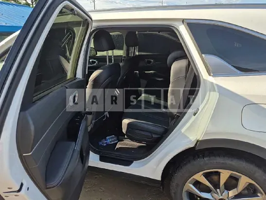 Photo 2 of 8: 2021 Kia Sorento — Korean insurance auction